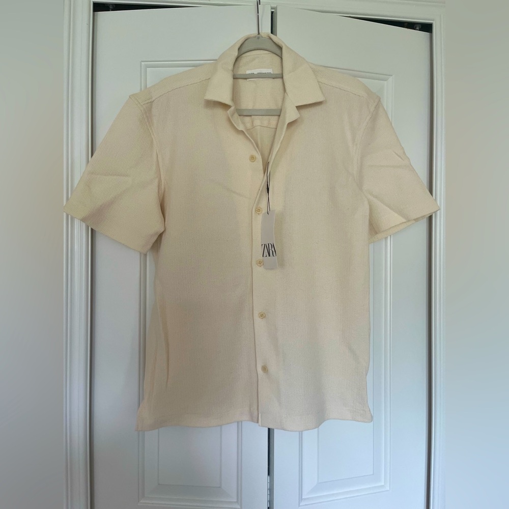 Zara Men's Cream Short Sleeve Shirt